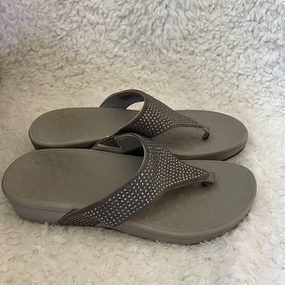 Vionic Naples gray suede wedge thong sandals with rhinestones accents SZ…